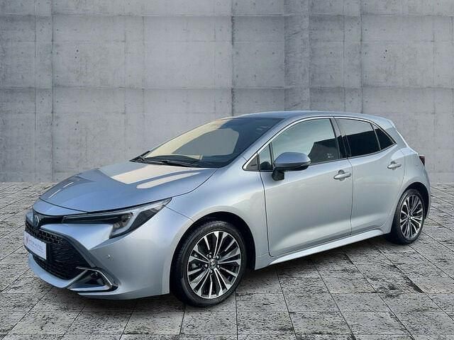 Gebraucht Toyota Corolla Team 140 PS (102 kW) 2023 Silber Limousine