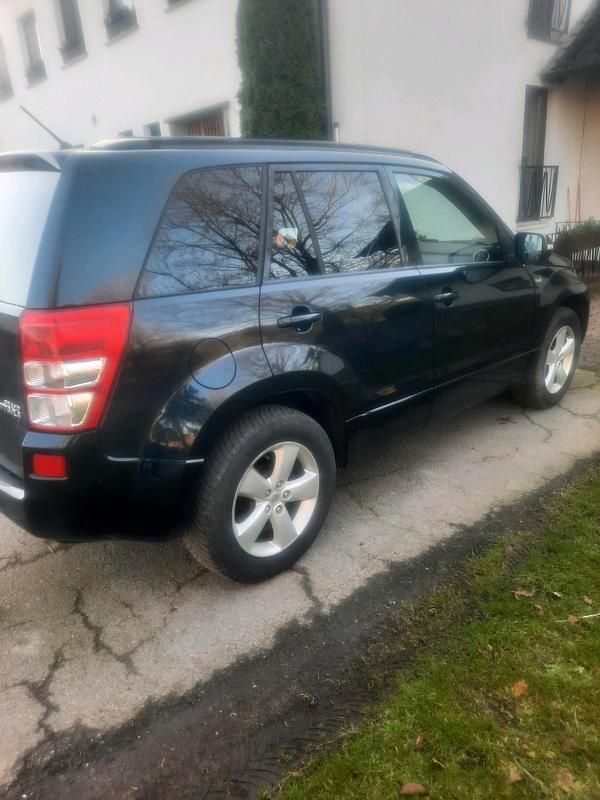 Gebraucht Suzuki Grand Vitara 135 PS (99 kW) 2011 Schwarz SUV