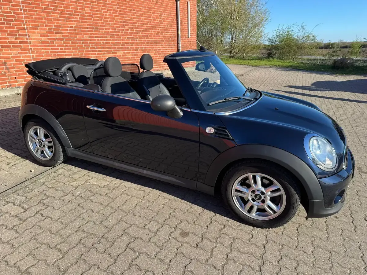 Käytetty Mini One Cabriolet Chili 98 HP (72 kW) 2013 Sininen Avoauto