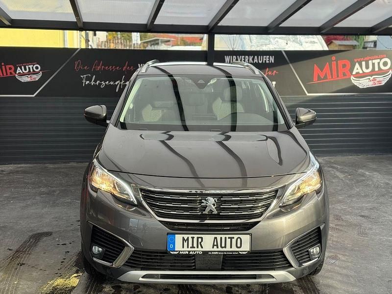 Gebraucht Peugeot 5008 Allure 131 PS (96 kW) 2020 Grau SUV