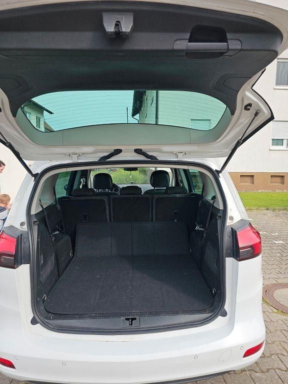 Gebraucht Opel Zafira Tourer Edition 131 PS (96 kW) 2012 Weiß Van / Kleinbus