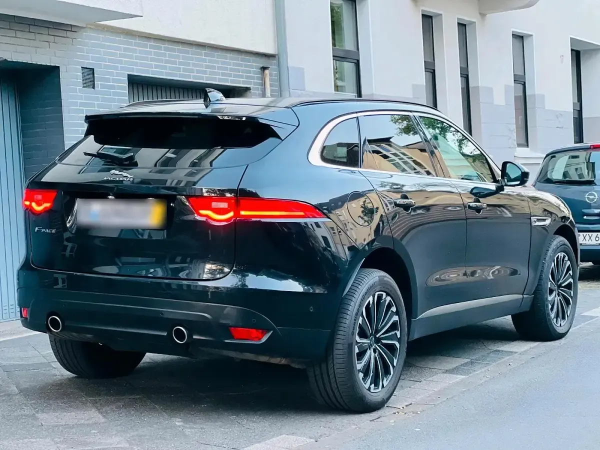 Gebraucht Jaguar F-Pace 300 PS (220 kW) 2017 Schwarz SUV