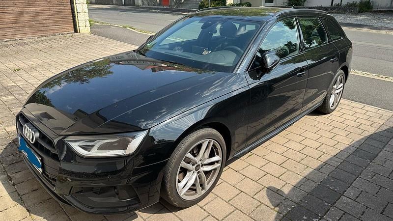 Schwarz Gebraucht 2022 Audi A4 Advanced Kombi | 29.990 € (Fairer Preis) - Bild 1/4