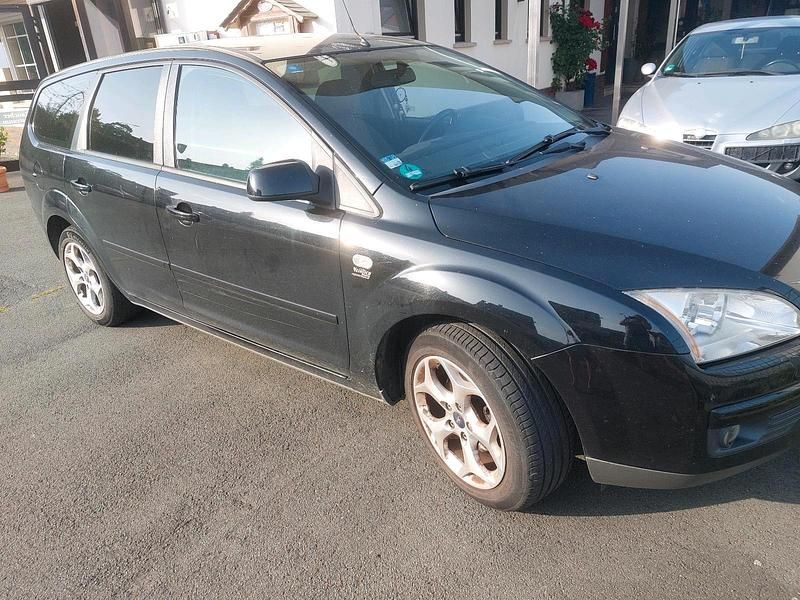Gebraucht Ford Focus 125 PS (91 kW) 2007 Schwarz Kombi