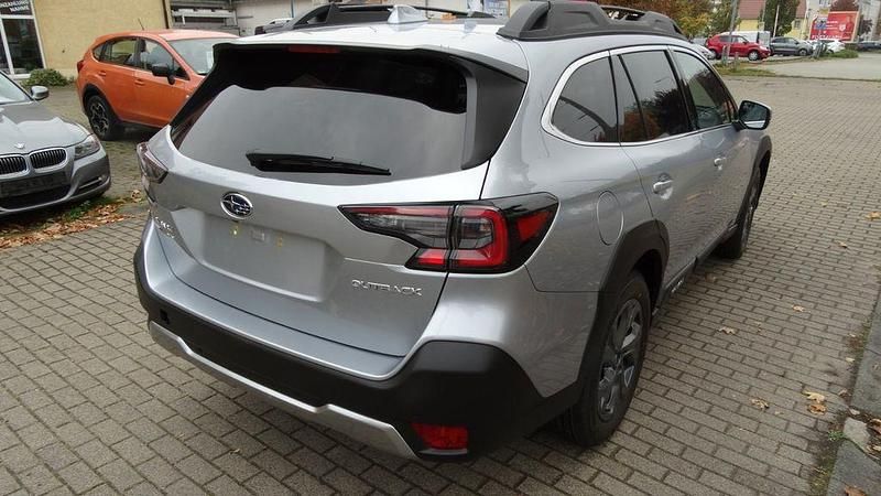 Neu Subaru Outback Active 169 PS (124 kW) 2025 Ice  silver SUV