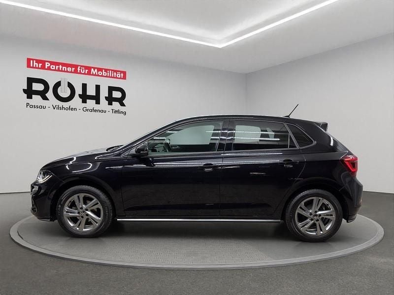 Gebraucht VW Polo R-line 95 PS (69 kW) 2023 Deep black perleffekt Kleinwagen
