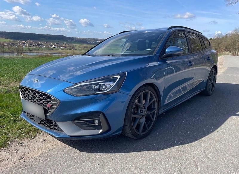 Usata Ford Focus ST 190 CV (139 kW) 2020 Blu Station wagon