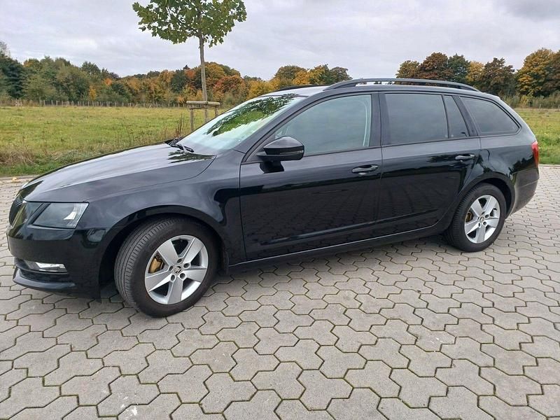 Gebraucht Skoda Octavia 150 PS (110 kW) 2017 Schwarz Kombi