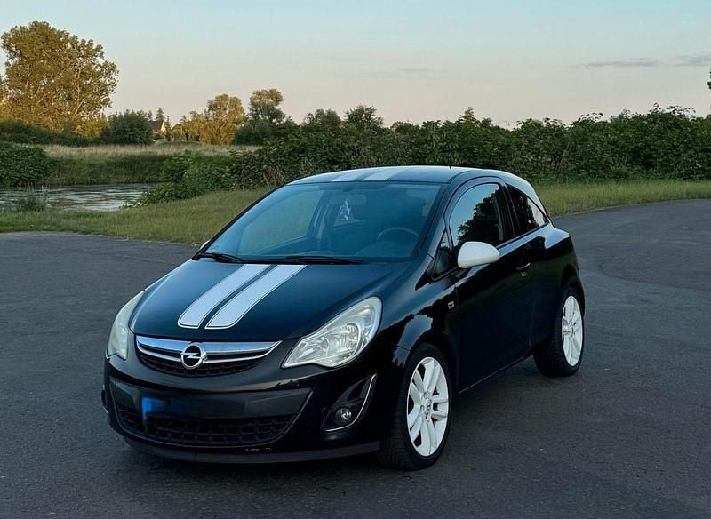 Schwarz Gebraucht 2011 Opel Corsa Kleinwagen | 1.500 € (Superpreis) - Bild 1/4