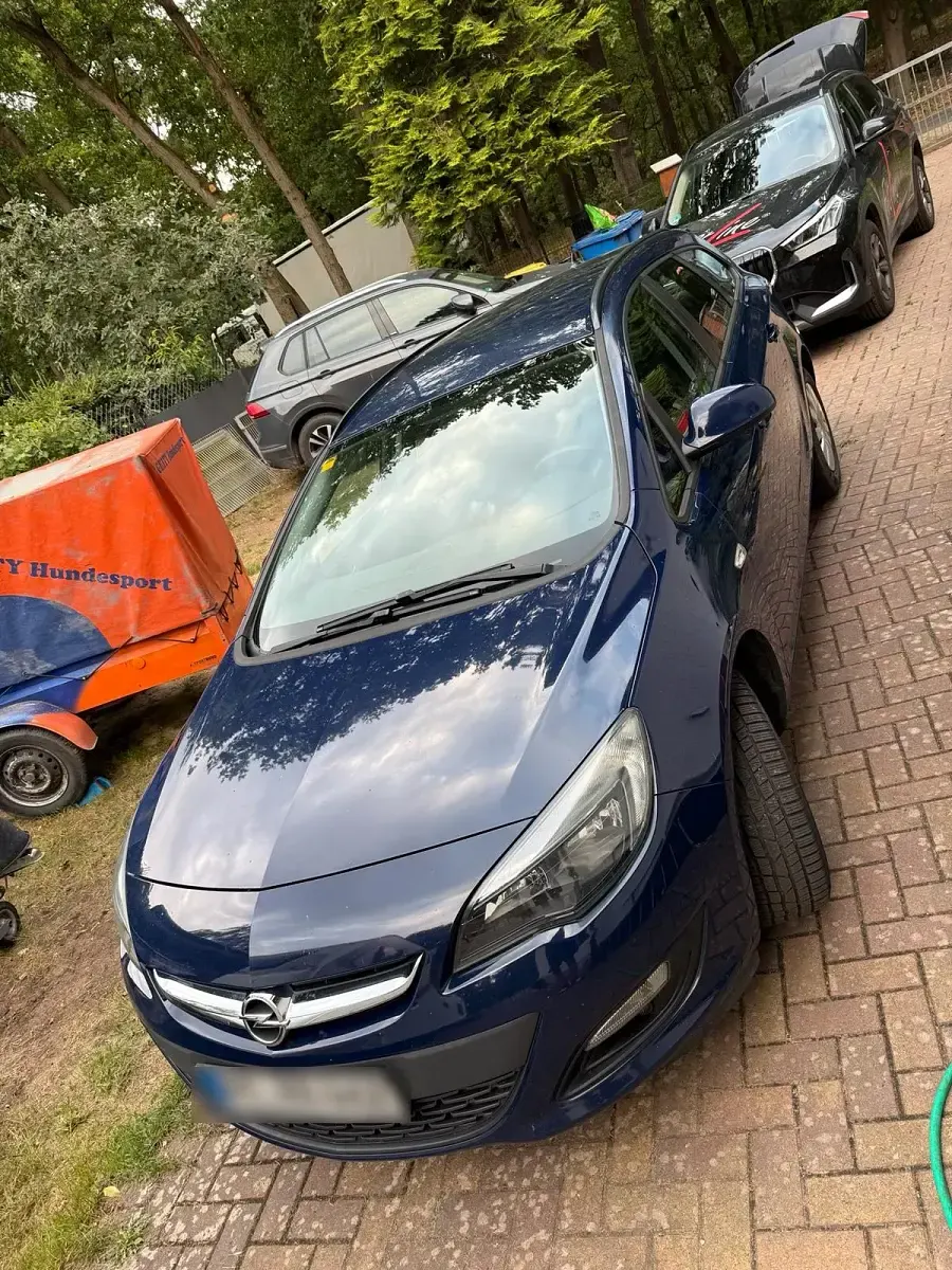 Gebraucht Opel Astra 165 PS (121 kW) 2014 Blau Kombi