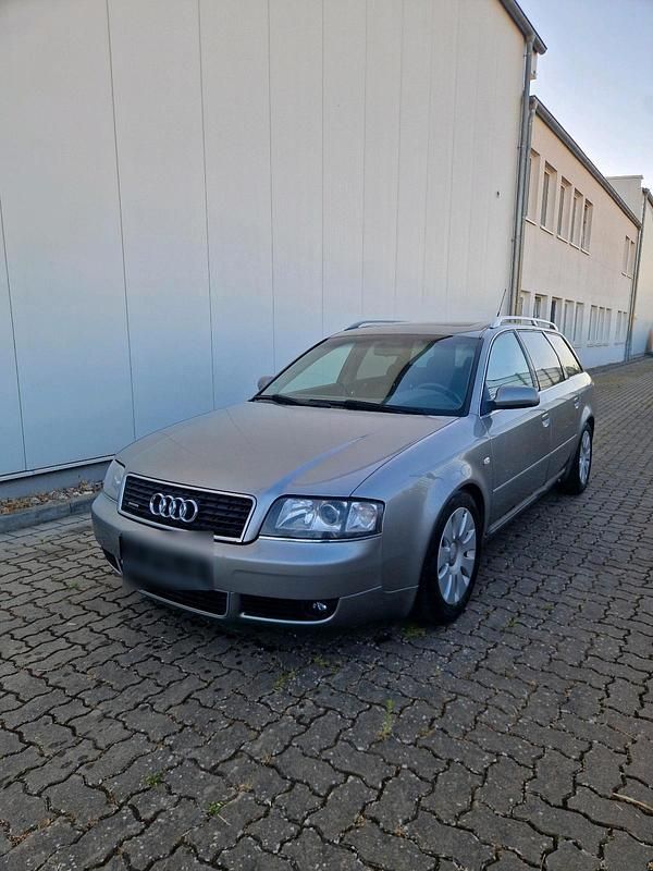 Silber Gebraucht 2002 Audi A6 Kombi | 3.500 € (Fairer Preis) - Bild 1/4