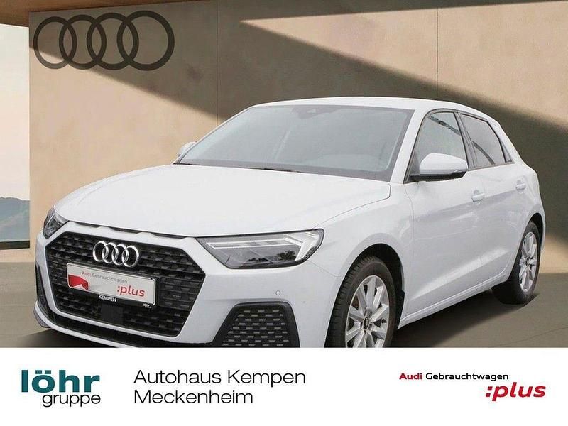 Weiß Gebraucht 2024 Audi A1 Sportback Comfort Kleinwagen | 19.450 € (Superpreis) - Bild 1/4