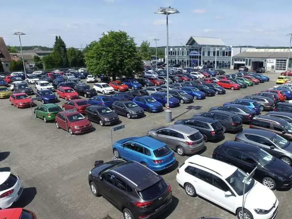 Używany VW Jetta 105 KM (77 kW) 2012 Szary Sedan/Limuzyna