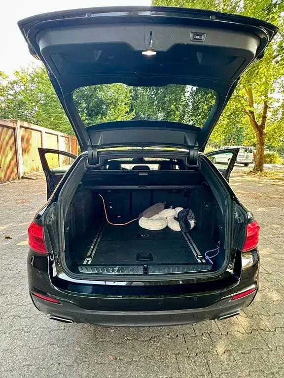 Gebraucht BMW 530 Sport Line 265 PS (194 kW) 2020 Schwarz Kombi