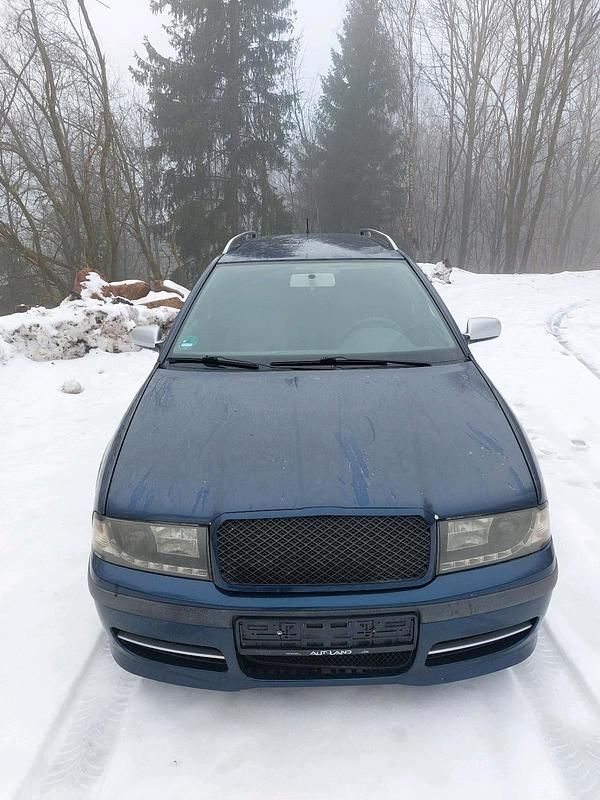 Blau Gebraucht 2003 Skoda Octavia Kombi | 600 € (Superpreis) - Bild 1/4