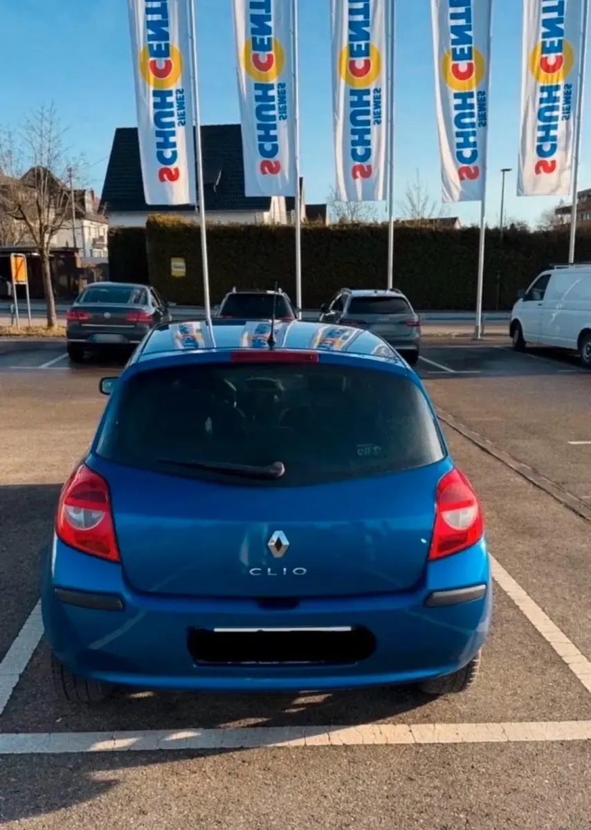 Używany Renault Clio II 111 KM (81 kW) 2007 Niebieski Hatchback