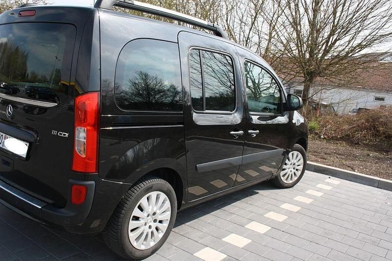 Gebraucht Mercedes Citan 111 110 PS (80 kW) 2018 Schwarz Van / Kleinbus