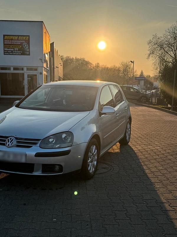 Gebraucht VW Golf IV 102 PS (75 kW) 2006 Silber Limousine