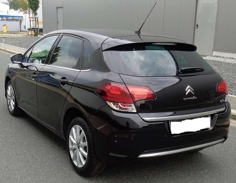 Gebraucht Citroën C4 PureTech 131 PS (96 kW) 2016 Schwarz Limousine