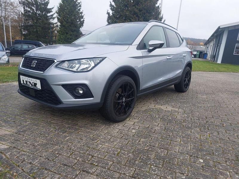 Gebraucht Seat Arona Style 95 PS (69 kW) 2019 Silber SUV