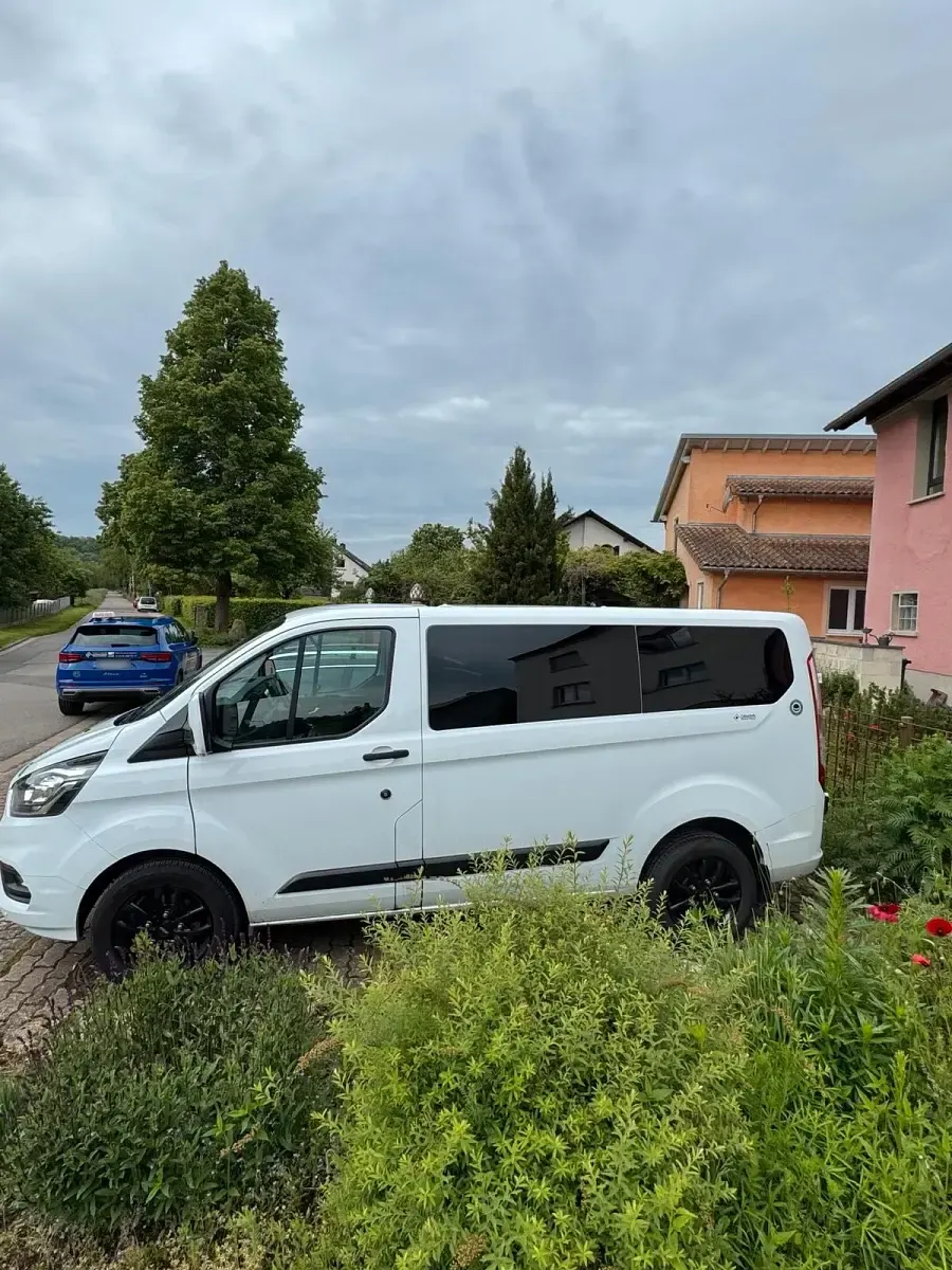 Gebraucht Ford Transit Custom 131 PS (96 kW) 2021 Weiß Van / Kleinbus