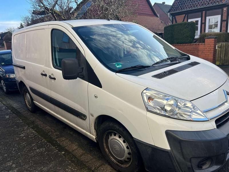 Gebraucht Citroën Jumpy 128 PS (94 kW) 2012 Weiß Van / Kleinbus