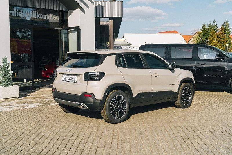 Neu Jeep Avenger Summit 101 PS (74 kW) 2026 Beige SUV