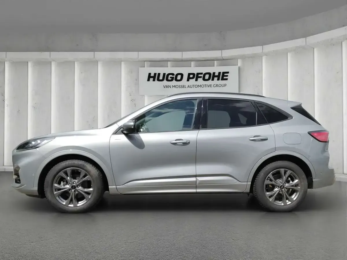 Gebraucht Ford Kuga ST-Line X 150 PS (110 kW) 2024 Silber SUV