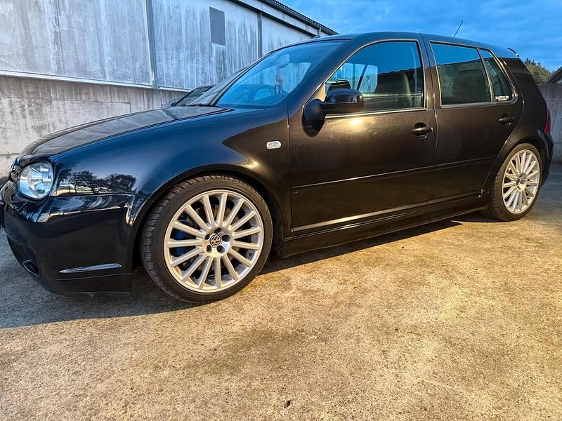 Gebraucht VW Golf IV R 241 PS (177 kW) 2003 Schwarz Limousine