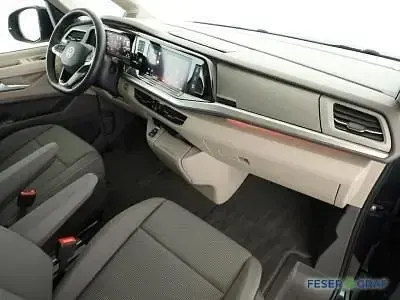 Gebraucht VW Multivan Life 150 PS (110 kW) 2025 Starlight blue metallic Van / Kleinbus