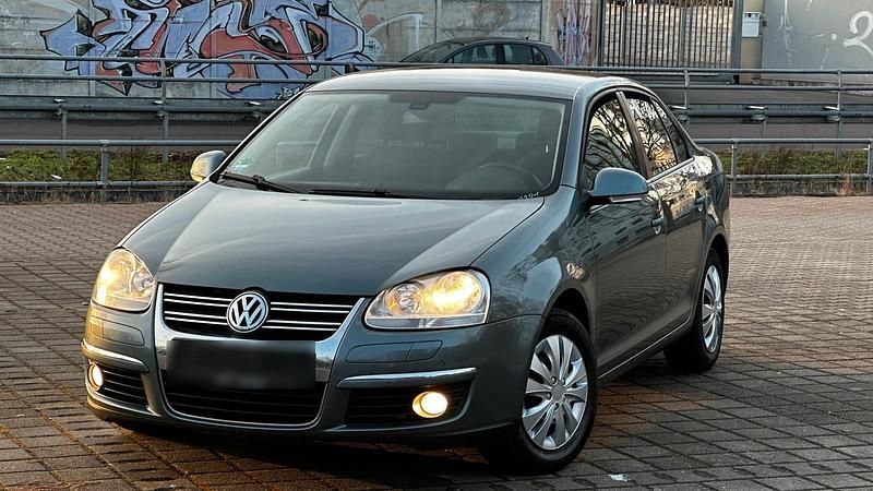 Gebraucht VW Jetta 122 PS (89 kW) 2009 Limousine