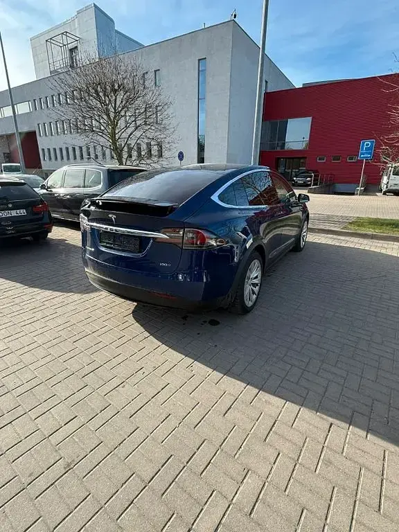 Usata Tesla Model X 386 kW (525 CV) 2017 Blu SUV