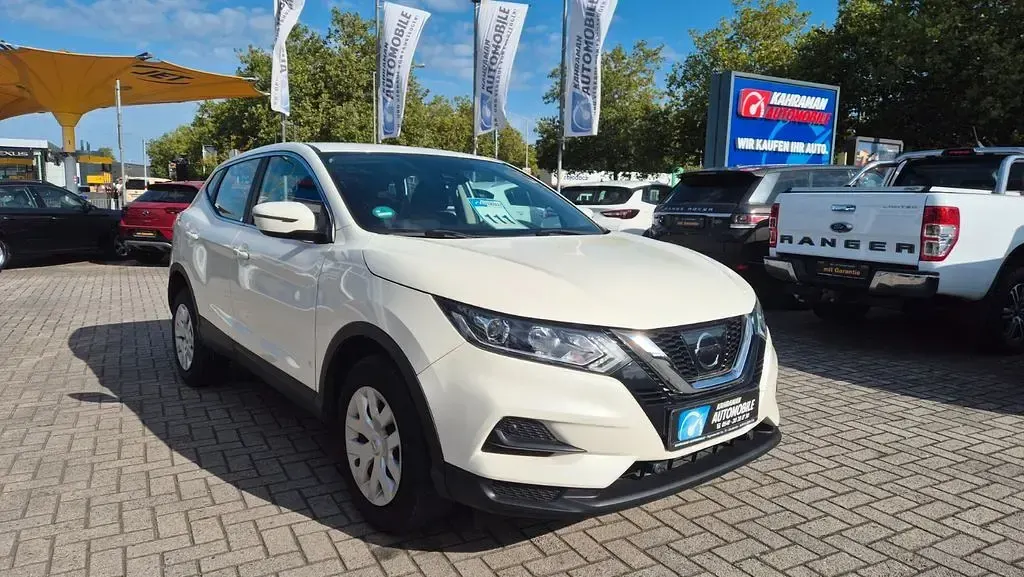 Gebraucht Nissan Qashqai Visia 116 PS (85 kW) 2018 Weiß SUV