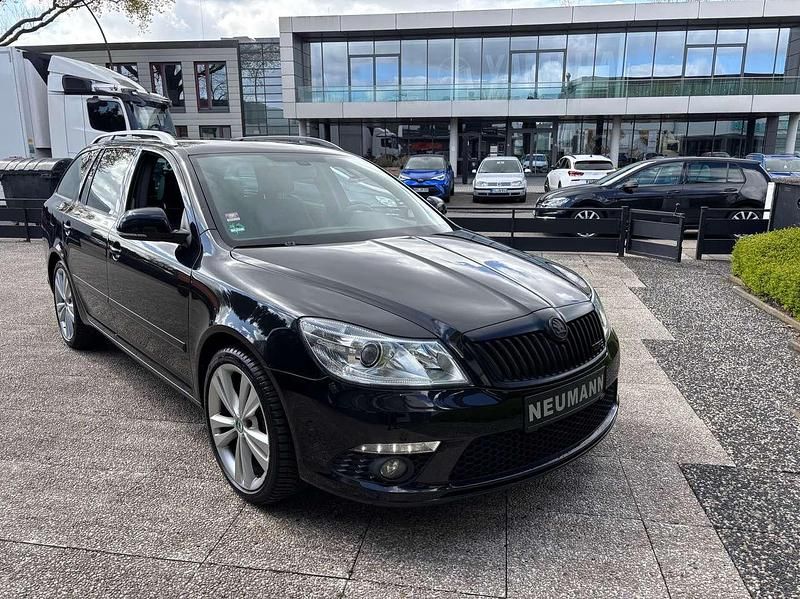 Gebraucht Skoda Octavia RS 170 PS (125 kW) 2012 Schwarzmagic perleffekt Kombi