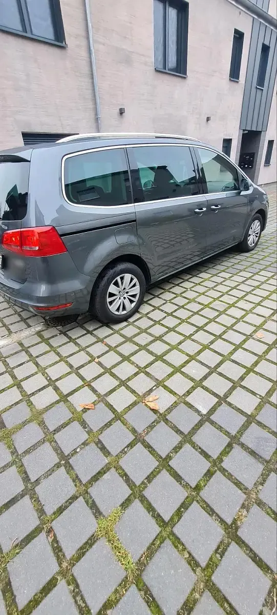 Gebraucht VW Sharan 140 PS (102 kW) 2011 Grau Van / Kleinbus