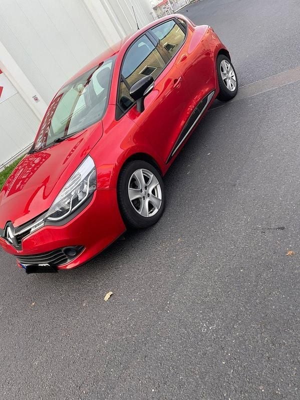 Gebraucht Renault Clio IV Dynamique 120 PS (88 kW) 2014 Rot Kleinwagen