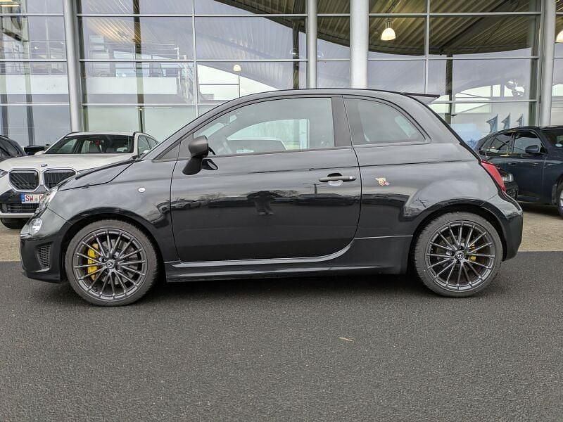 Gebraucht Abarth 695 179 PS (131 kW) 2023 Schwarz Kleinwagen