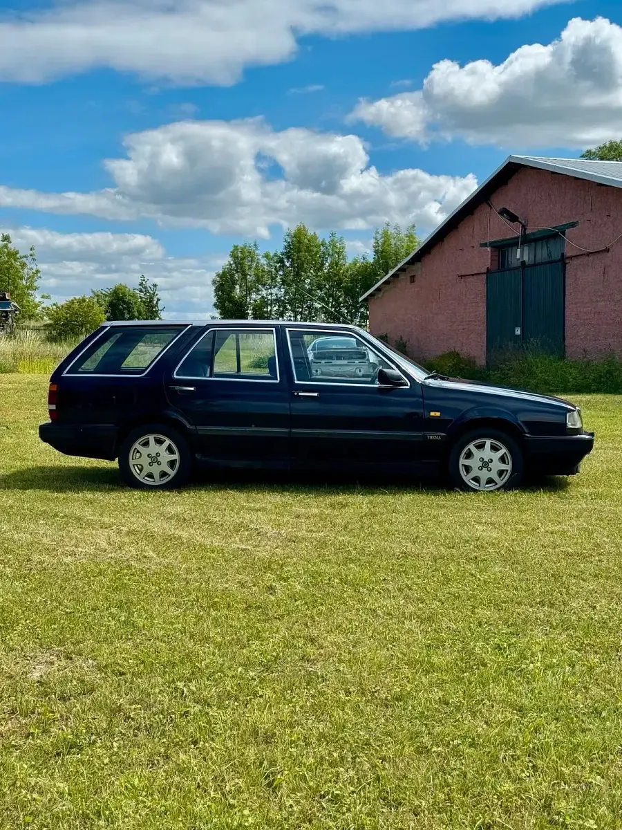Gebraucht Lancia Thema 141 PS (103 kW) 1991 Blau Kombi