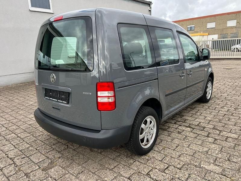 Gebraucht VW Caddy Trendline 109 PS (80 kW) 2012 Grau Van / Kleinbus