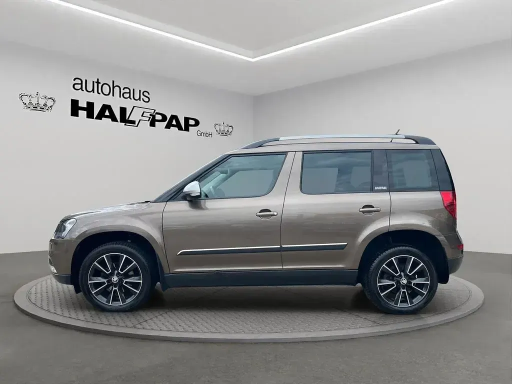 Gebraucht Skoda Yeti Adventure 122 PS (89 kW) 2015 Braun SUV