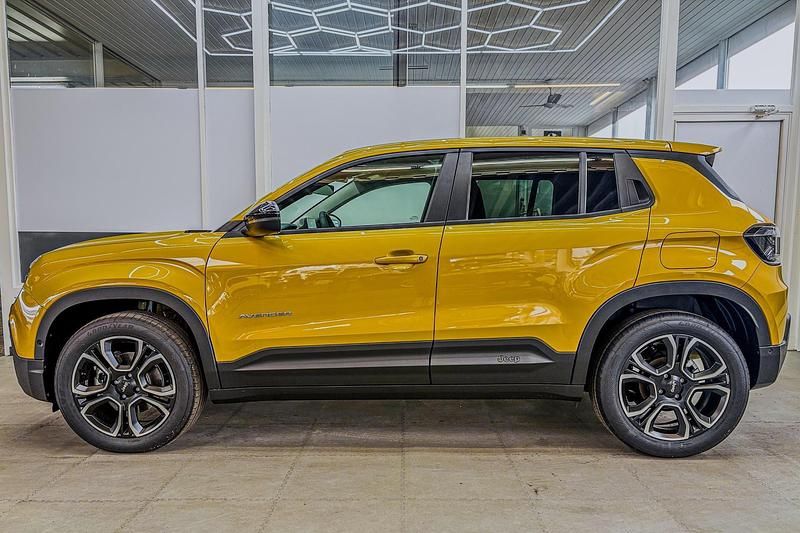 Neu Jeep Avenger Summit 101 PS (74 kW) 2025 Gelb vitalic 554 SUV