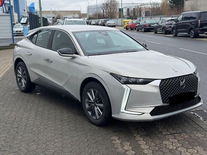 Gebraucht Citroën DS4 131 PS (96 kW) 2022 Silber Kleinwagen