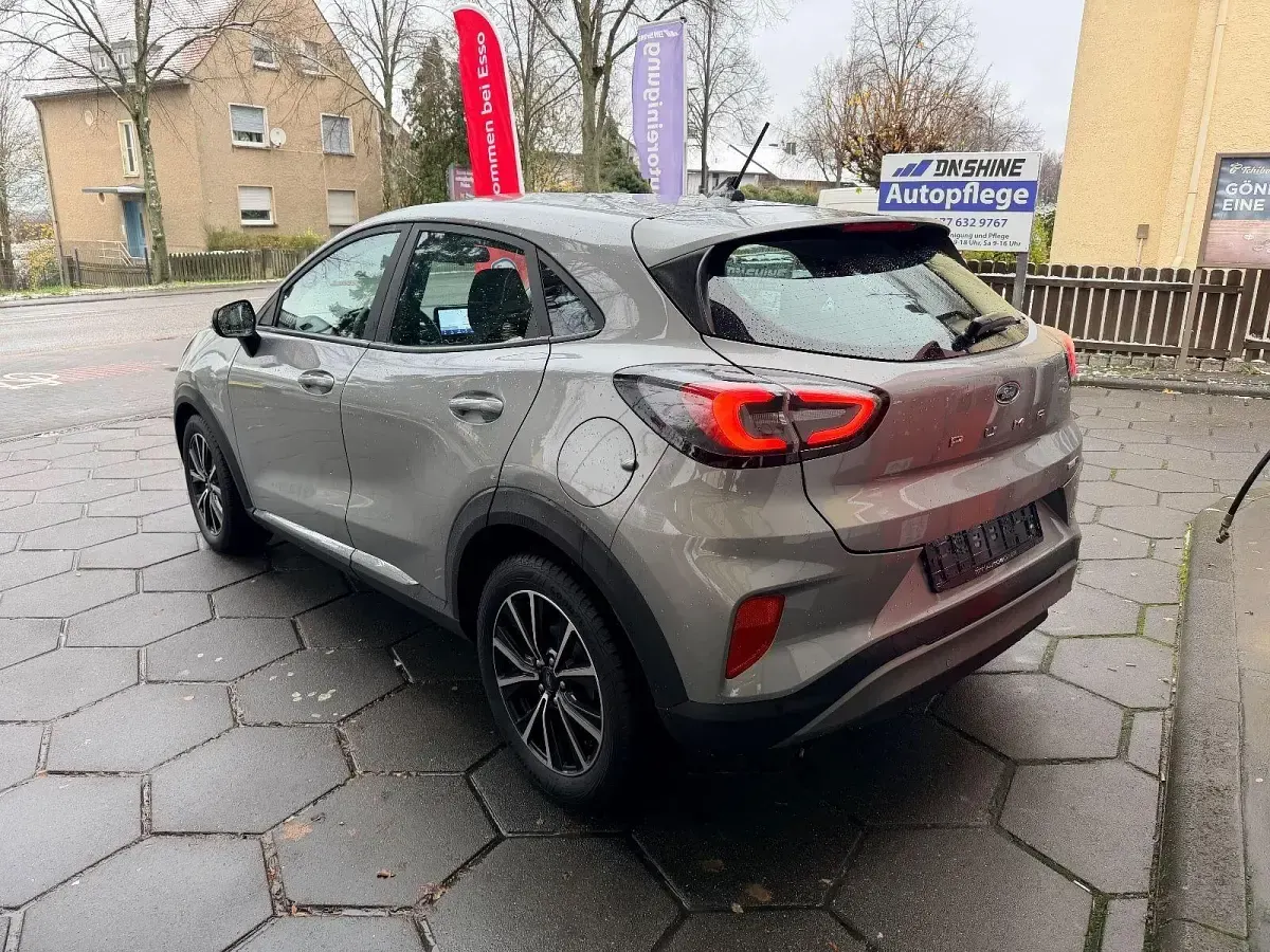 Gebraucht Ford Puma Titanium 125 PS (91 kW) 2022 Silber SUV