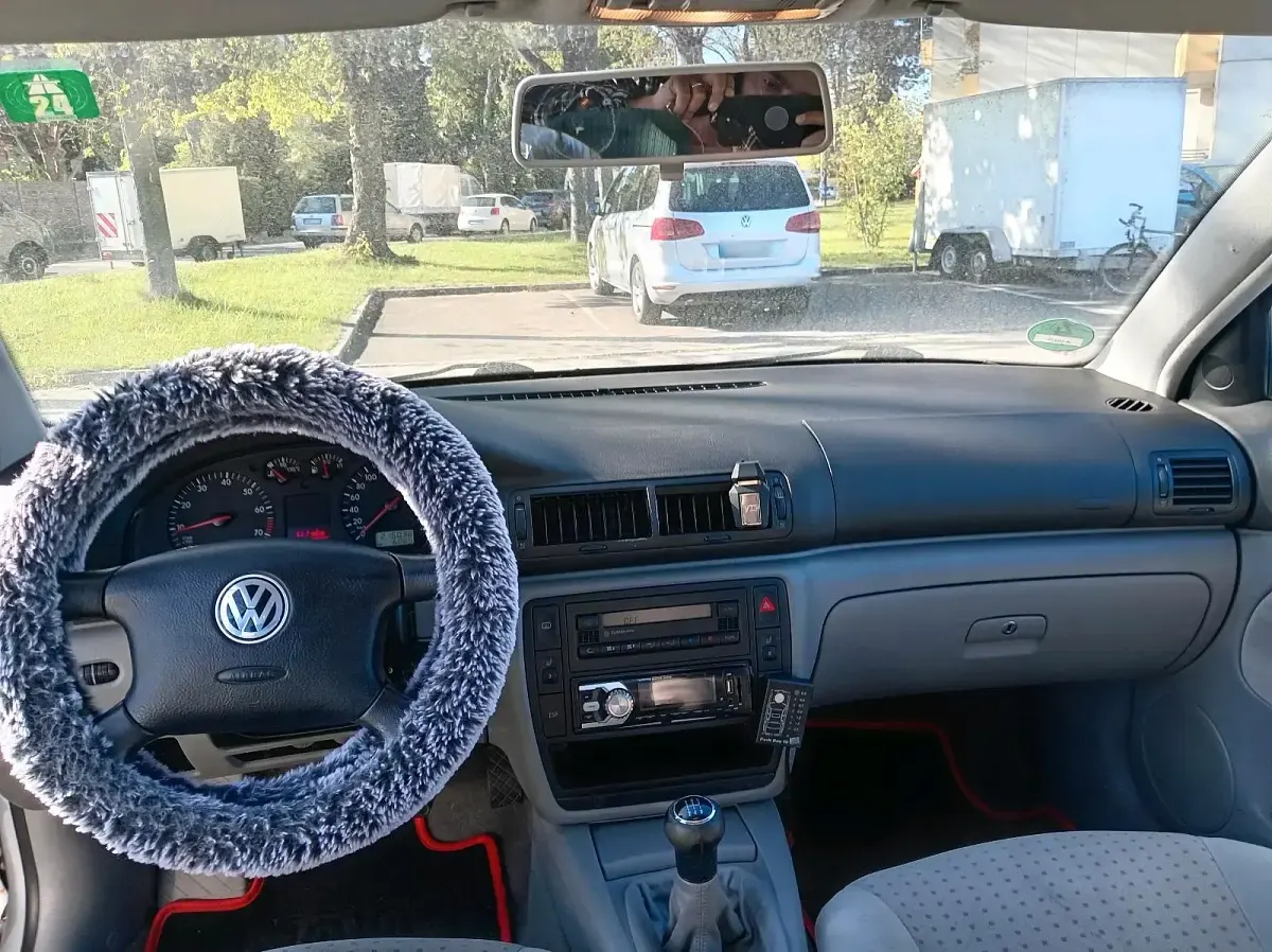 Gebraucht VW Passat 105 PS (77 kW) 2000 Silber Limousine