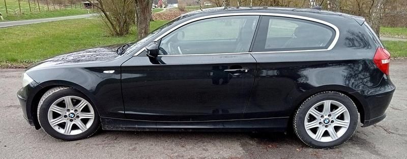 Gebraucht BMW 118 Coupé 143 PS (105 kW) 2009 Schwarz Coupé