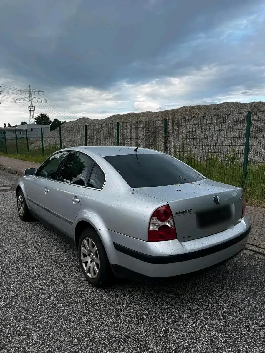 Gebraucht VW Passat 115 PS (84 kW) 2002 Limousine