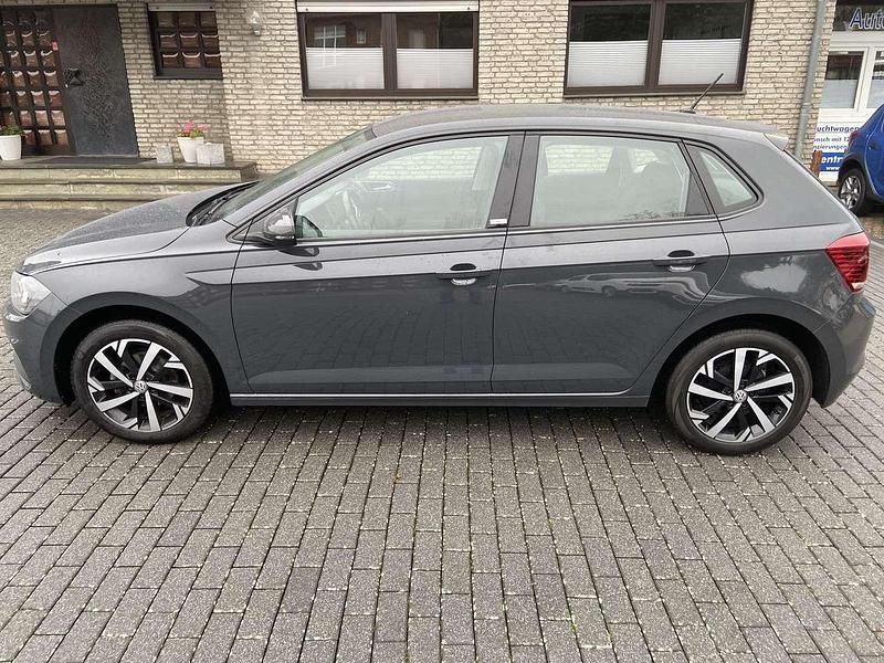 Gebraucht VW Polo Join 95 PS (69 kW) 2019 Uranograu Kleinwagen