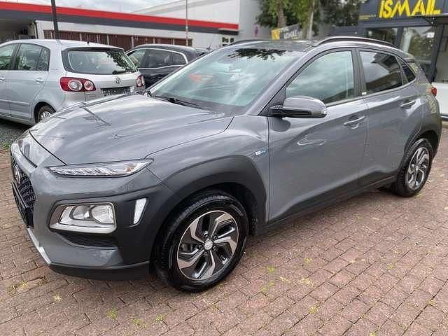 Grau Gebraucht 2020 Hyundai Kona SUV | 15.499 € (Superpreis) - Bild 1/4