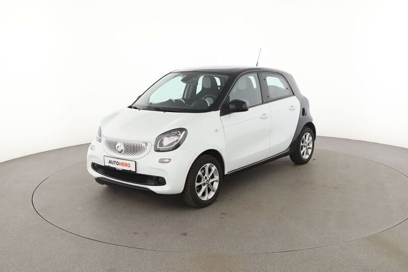 Weiß Gebraucht 2015 Smart ForFour Basis Limousine | 7.730 € (Fairer Preis) - Bild 1/4