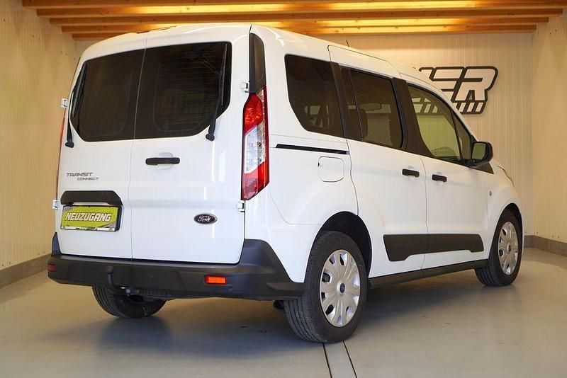 Używany Ford Transit Connect 101 KM (74 kW) 2022 Biały Minivan